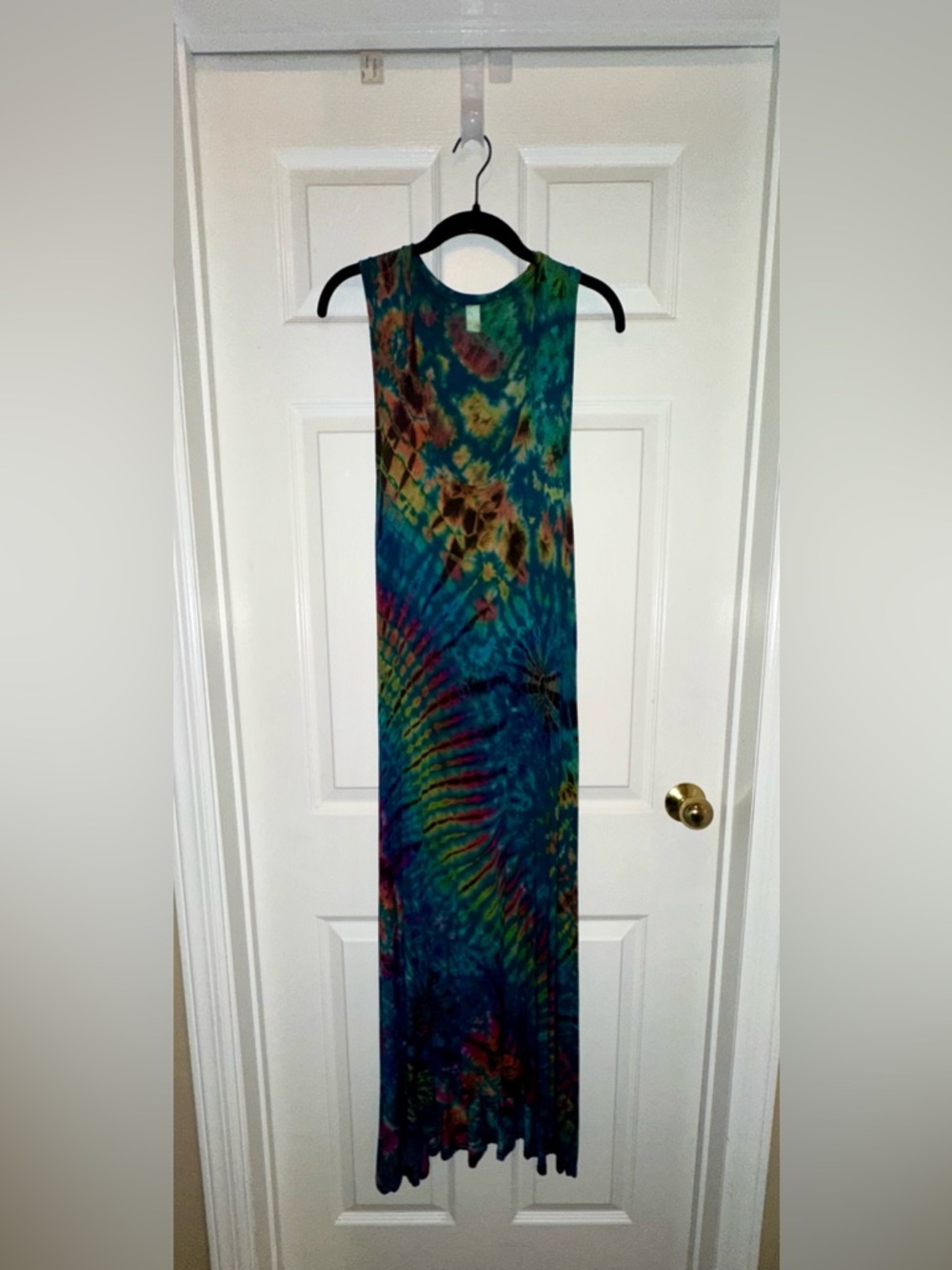 Sleeveless Tie-Dye Maxi Dress in Teal & Multicolor
